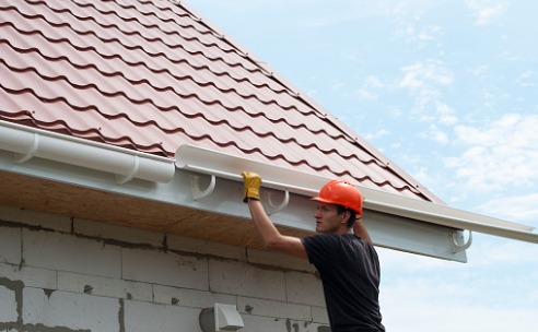 gutter-system-picture-id823606284